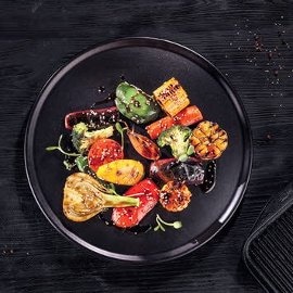 Grillowane warzywa w słodkiej glazurze z sezamem (wegetariańskie) Grillowane warzywa w słodkiej glazurze z sezamem (wegetariańskie)