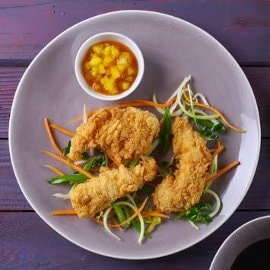 Filet z kurczaka w panko z jabłkowym chutneyem z żółtym curry Filet z kurczaka w panko z jabłkowym chutneyem z żółtym curry