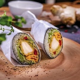 Jaśminowe buritos z pikantnym kurczakiem i warzywami Jaśminowe buritos z pikantnym kurczakiem i warzywami