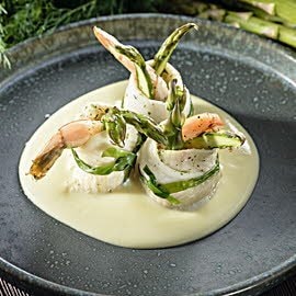 Involtini di sogliola di gamberetti – roladki z soli z krewetką na sosie cytrynowo-maślanym Involtini di sogliola di gamberetti – roladki z soli z krewetką na sosie cytrynowo-maślanym