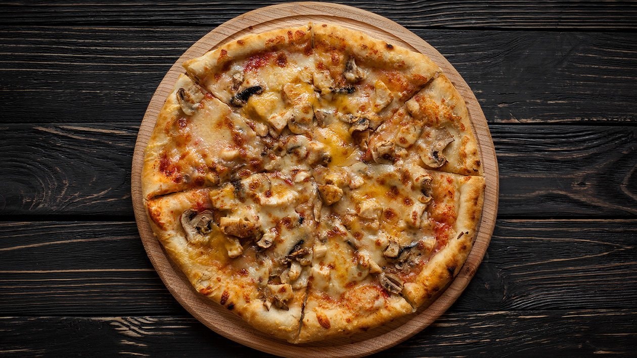 Wegetariańska pizza Fungi – z grzybami – - Przepis