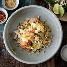 Pad Thai – orientalny makaron z krewetkami Pad Thai – orientalny makaron z krewetkami