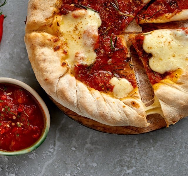 Pizza Margherita – - Przepis Pizza Margherita – - Przepis