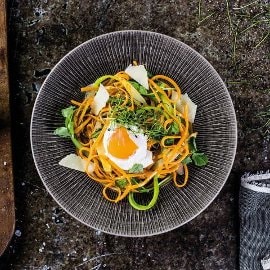 Tagliarini rossi ze szparagami Tagliarini rossi ze szparagami