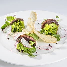 Sałatka z ośmiornicą w pomarańczowo - pietruszkowym vinaigrette