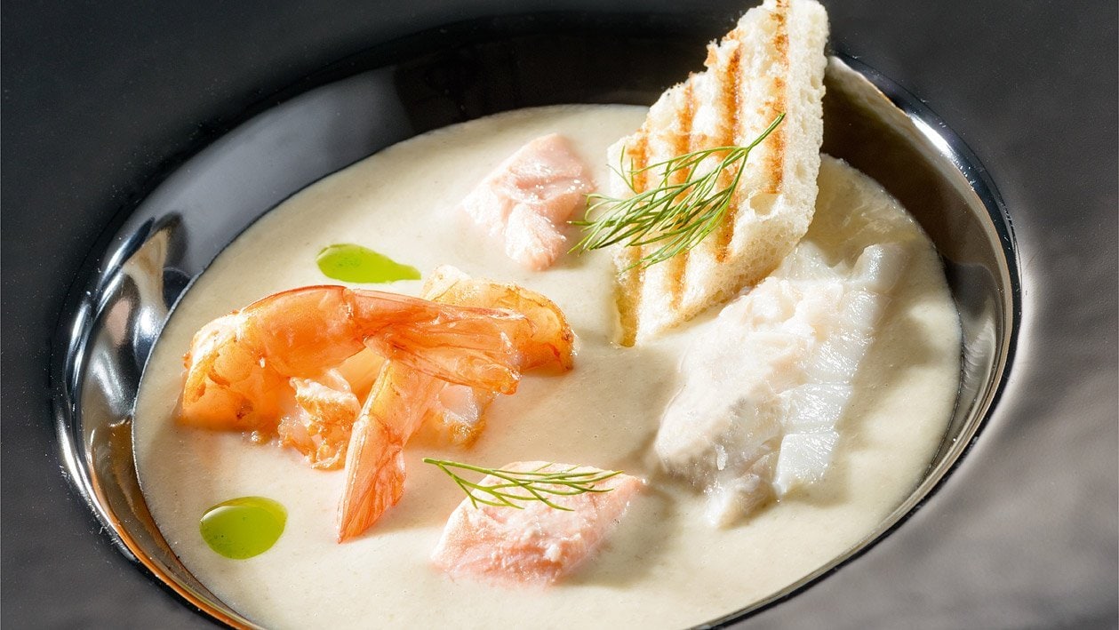 Chowder – zupa krem z dorszem, łososiem i krewetkami – - Przepis