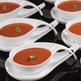 Wegetariański krem ze skarmelizowanych pomidorów, bazylii i mascarpone Wegetariański krem ze skarmelizowanych pomidorów, bazylii i mascarpone