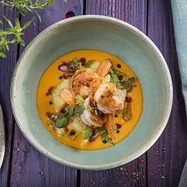 Tajska zupa z kopytkami i krewetkami Tajska zupa z kopytkami i krewetkami