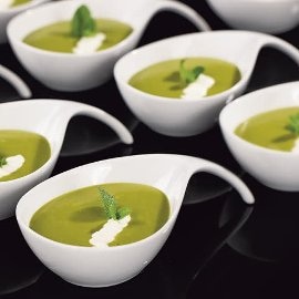 Zupa krem z zielonego groszku z kwaśną śmietaną