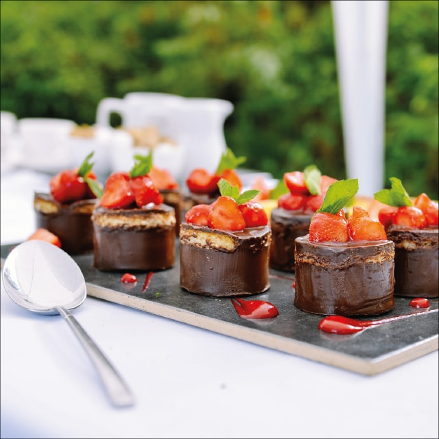 Catering na konferencje – pomysły na menu