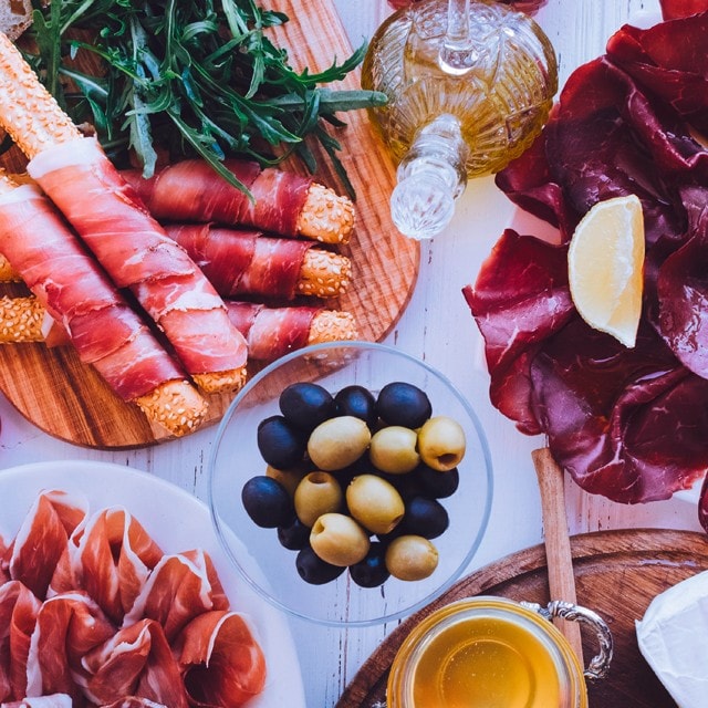 Jak dostosować menu do imprezy tematycznej?